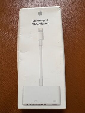 Apple MD825AM/A Lightning to VGA Adapter Genuine OEM New Open Box iPhone iPad